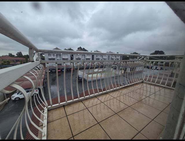 2 BEDROOM APARTMENT FOR SALE IN BRAKPAN NORTH